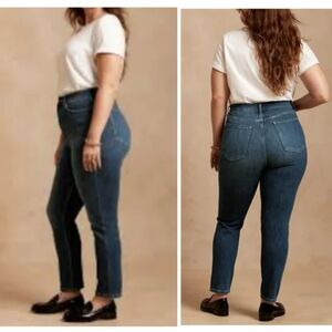 Banana Republic Women's 29 / 8 Curvy Super Stretch High Rise Dark Wash Jeans  89